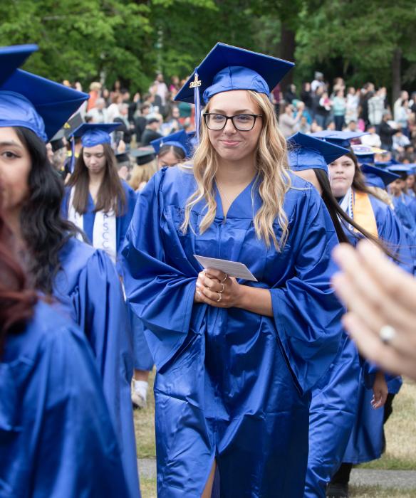 Graduation applause 2025