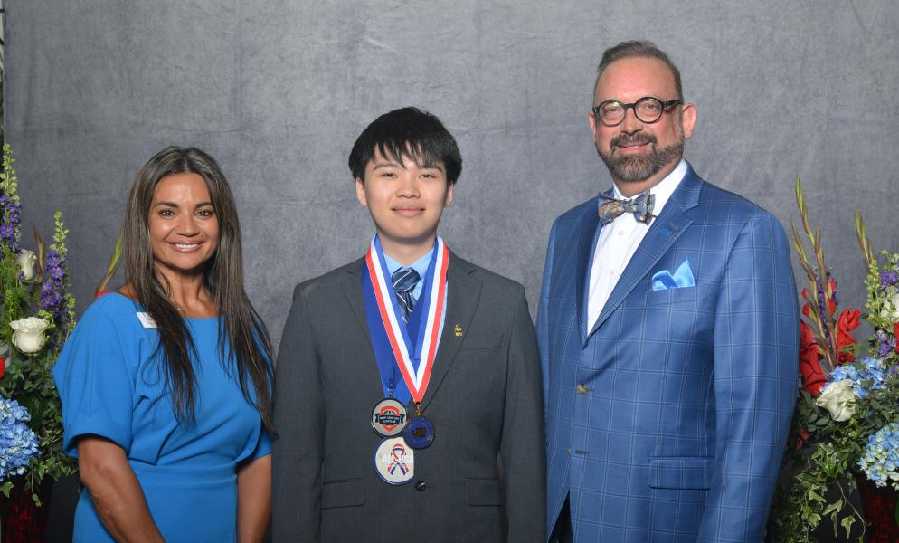 SPSCC student Khahn Pham with SPSCC Trustee Rozanne Garman and SPSCC President Dr. Timothy Stokes