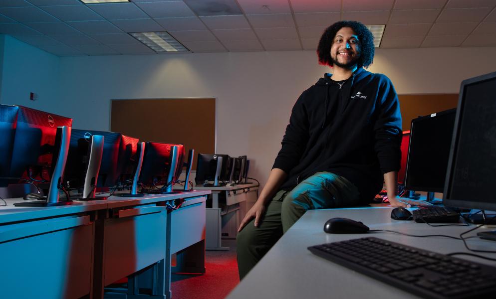 Student Jordan Mcnair in one of SPSCC's computer labs